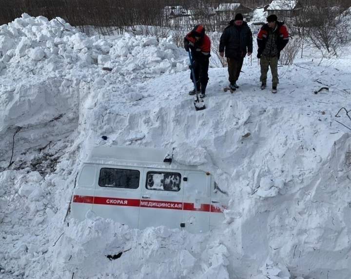 Судя по лопате в этом местечке всё не очень скорое...