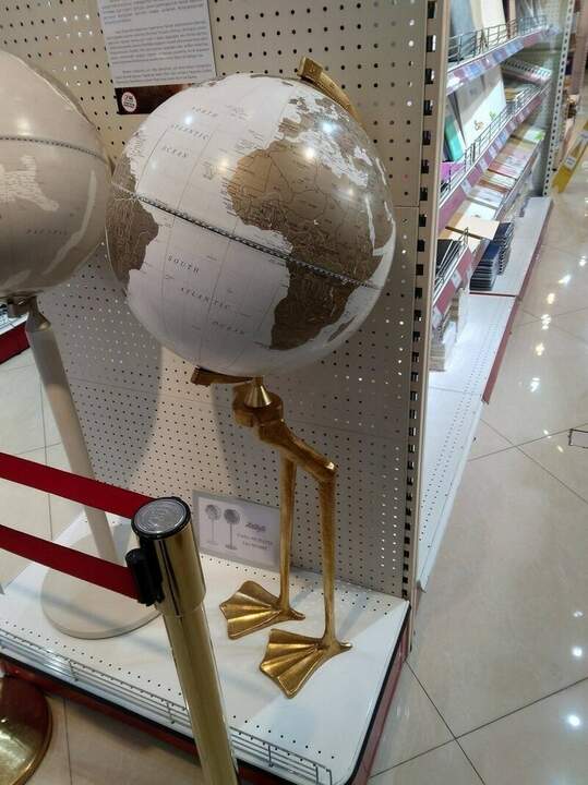 Это-же магазин для школы - черепахи это не научно.