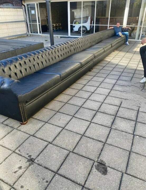 из гарнитура от того самого стола