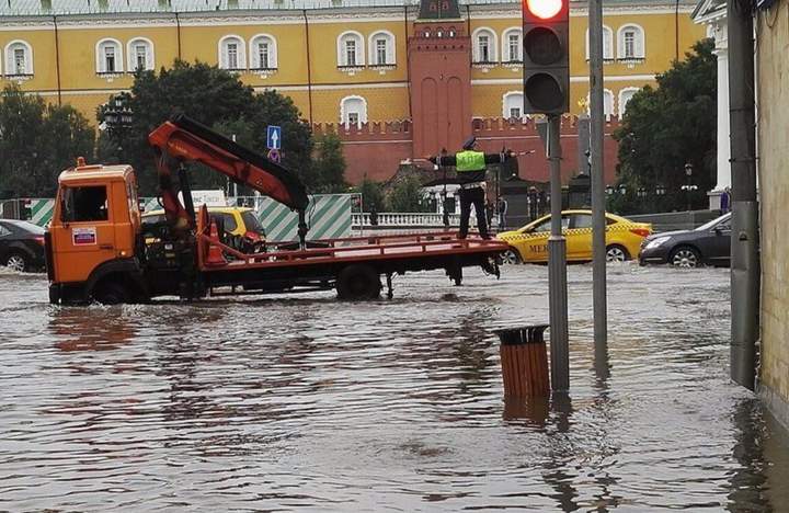 Если бы каждый к своей работе так относился, в стране никогда кризиса не было бы