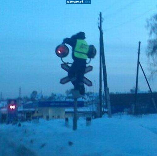 Электричества нет, хоть в ручную зажечь