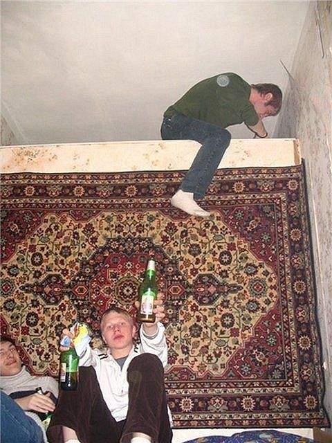 гопота везде на одну рожу бл....