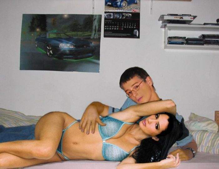 да она же картонная