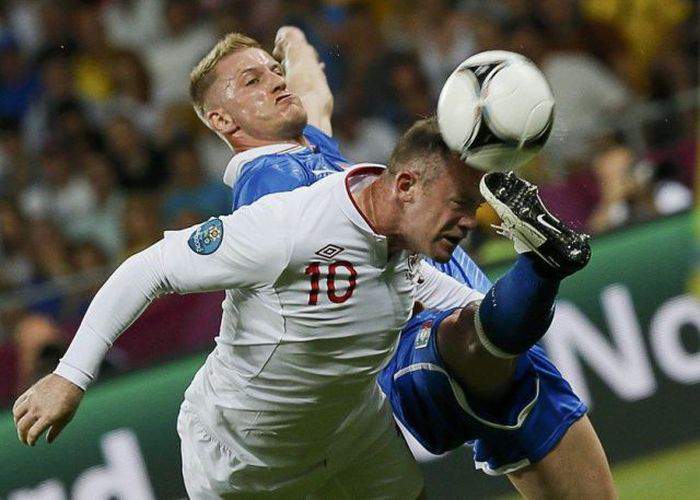 NIKE... не ну ведь точно NIKE