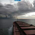 корабль наш упрямо качает крутая морская волна pic