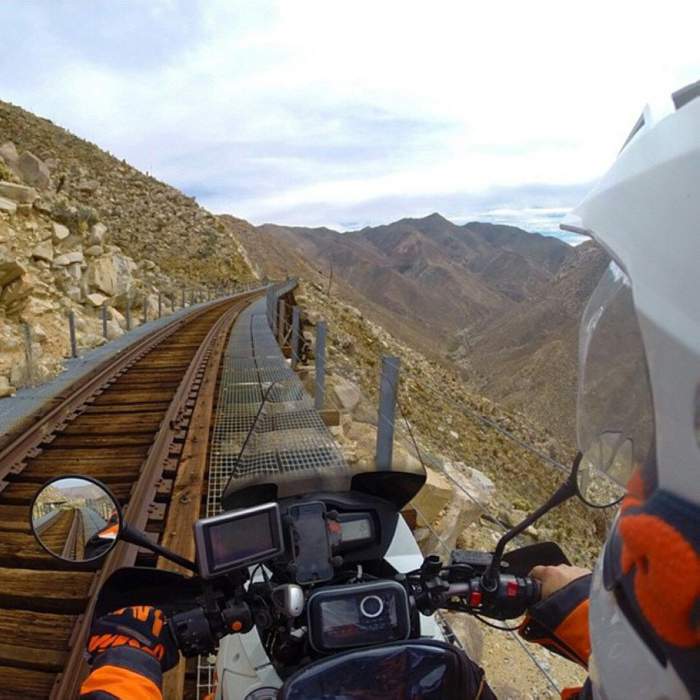 Еще один с навигатором...