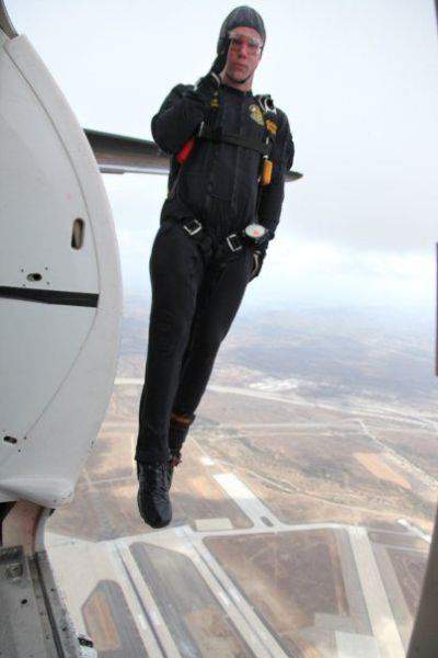 за полсекунды до удара жбаном о вертикальный стабилизатор