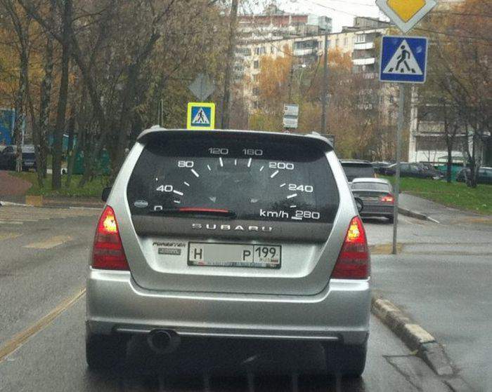 Идея оригинальная, дворник и до 280км качнёт скорость, напугает сзади едущих...д