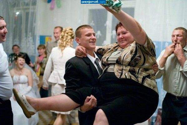 только руками тут не удержать...