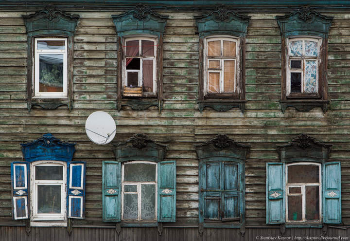 Ну какая реновация? Отличный дом, в нем еще ваши внуки помрут...