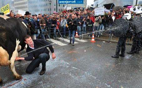 Это же Култхард, ему можно